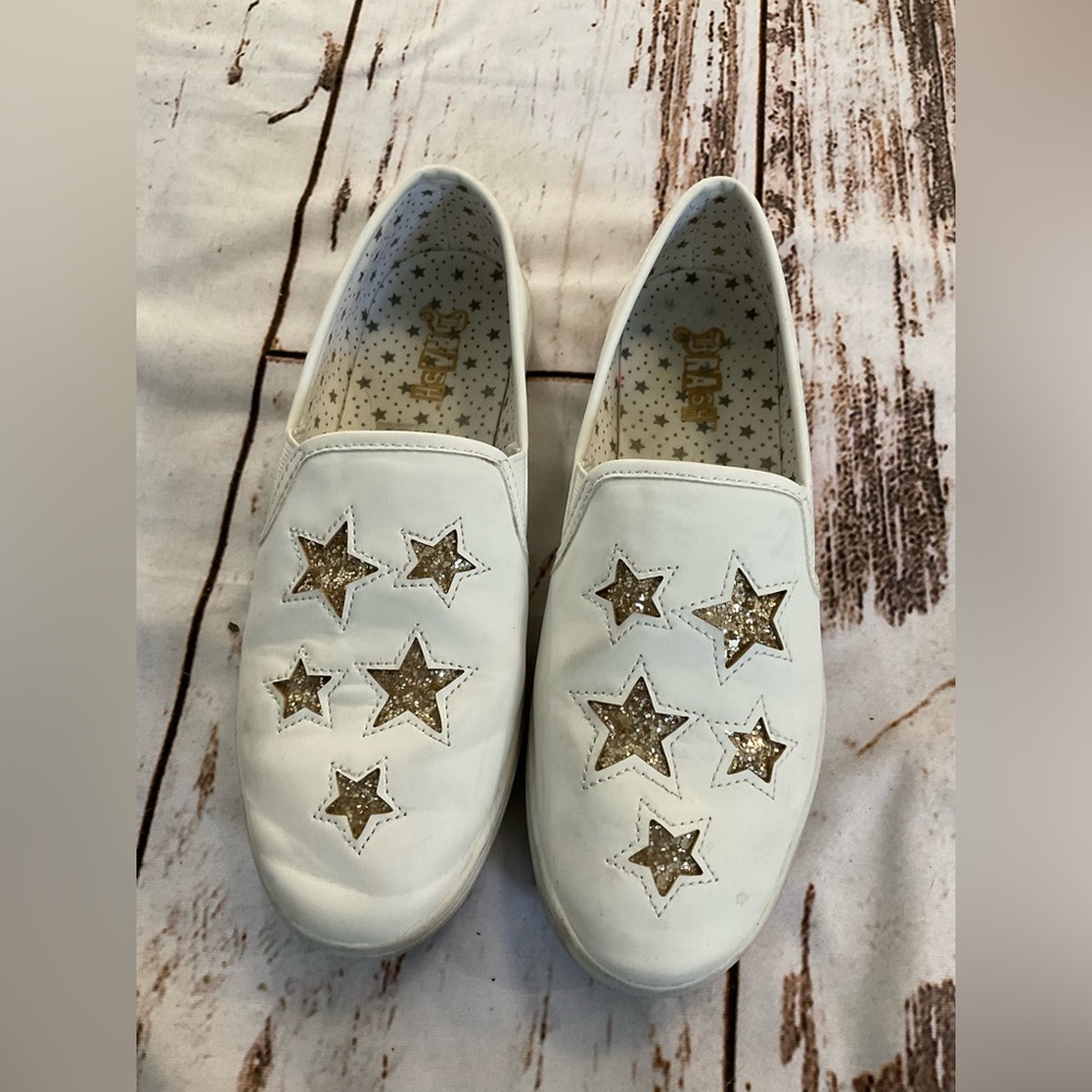 BRASH GOLD STAR WHITE SLIP ONS